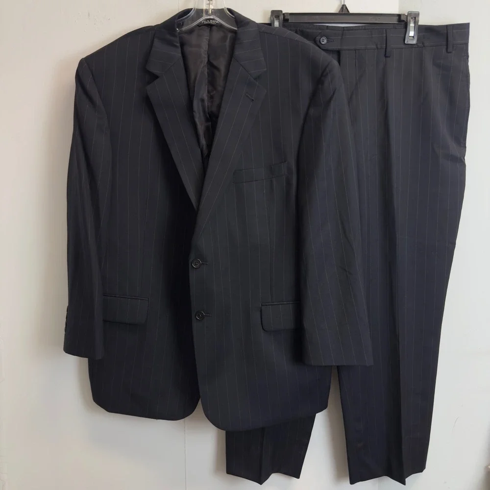 Jos A Bank Signature Collection Mens 46S Navy Pinstripe‎ Wool Suit Gordon 40X28